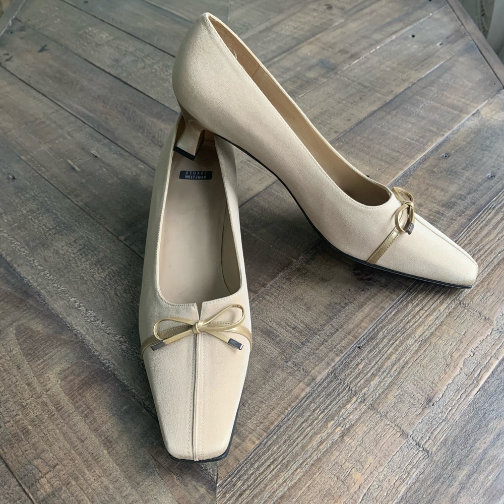 Stuart Weitzman | Crepe Kitten Heel Pumps with Bow